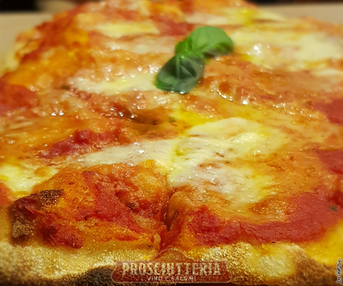 Where to eat the best pizza in Malta? Zero Sei Sotto Pinsa Romana