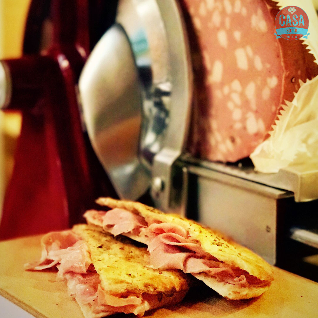 PINSA ROMANA MORTADELLA